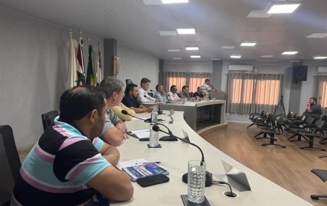 Na 35ª Sessão Ordinária Do Dia 13 De Outubro Do Corrente Foram Apresentadas, Discutidas E Votadas Às Seguintes Proposições